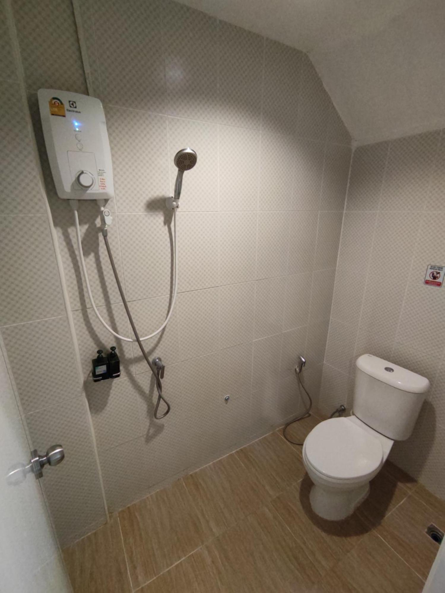 Life Hotel Rong Khun Ban Mai  Exterior foto
